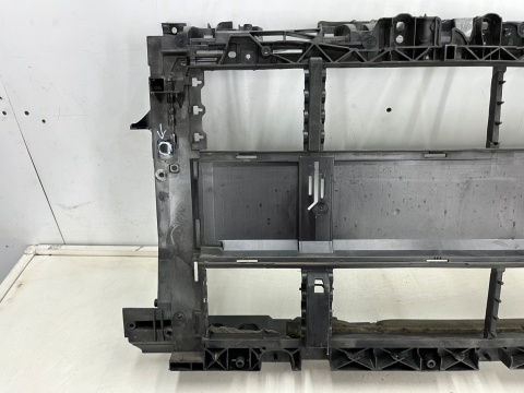 Pas przedni Ford Fiesta VII MK8 17-22r. wzmocnienie ramka chłodnic oryginalne h1bb-8b041-a h1bb-8b041-c