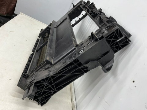 Pas przedni Ford Fiesta VII MK8 17-22r. wzmocnienie ramka chłodnic oryginalne h1bb-8b041-a h1bb-8b041-c