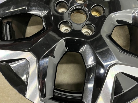 Felga Peugeot 3008 408 4008 5008 DS4 DS7 Opel Grandland 7jx19 ET38 5x108 pojedyncza sztuka 19 cali 9839910080