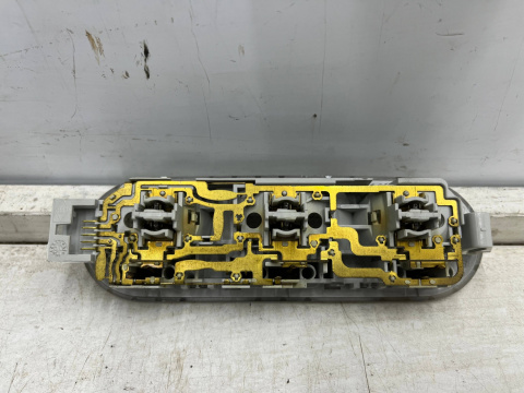 Lampka oświetlenia kabiny Renault Megane 2 II Scenic 2 II 02-09r. wnętrza podsufitki sufitowa 8200073234