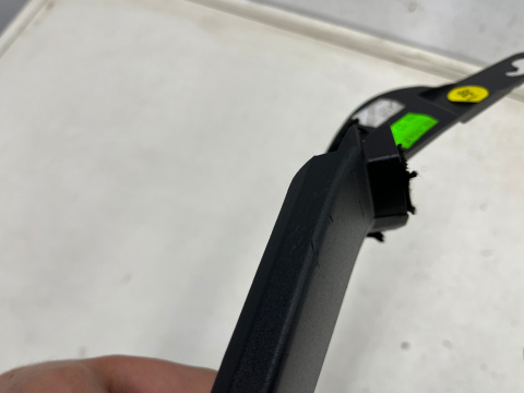 Plastik Porsche Panamera II 971 16-23r. LEWA przednia wewnętrzna osłona listwa nakładka ramy drzwi szyby 971867321