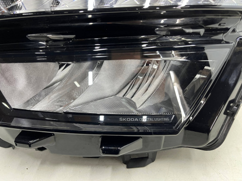 Lampa reflektor Skoda Kamiq 19-23r. LEWA przednia Full LED CRYSTAL LIGHTING 658941015