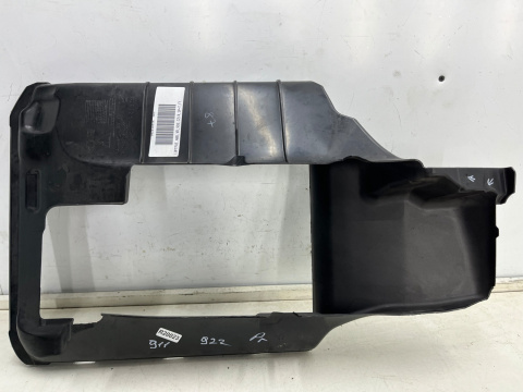Osłona chłodnicy Porsche 911 VIII Porsche 992 19r.- PRAWY wlot kierownica powietrza chłodnicy wody 992145928b