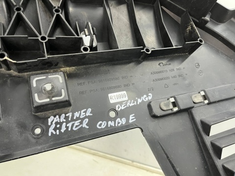 Osłona pod zderzak Citroen Berlingo III Partner III Rifter Combo E Life 18r.- przednia płyta dolna podwozia pod silnik