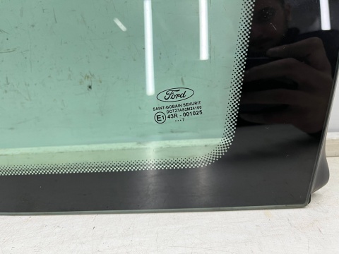 Szyba boczna Ford C-Max MK1 CMax Mk1 03-10r. prawa tylna karoseryjna prawy tył oryginalna