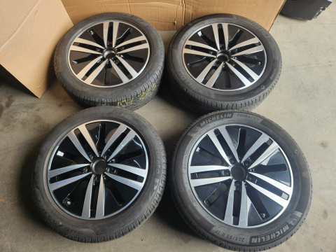 Felga Mercedes w177 CLA C118 X118 w247 CL c215 6.5jx17 ET44 5x112 felgi aluminiowe Z OPONAMI 17 cali oryginalne KOMPLET
