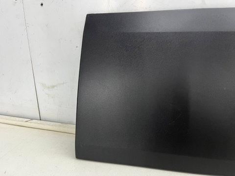 Listwa Iveco Daily 4 IV 14r.- prawa przednia dolna nakładka drzwi pasażera prawy przód 5801808059 5801808067