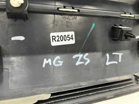 Listwa MG ZS MG VS MG ZS EV 17r.- LEWA TYLNA dolna nakładka drzwi lewy tył p10360770