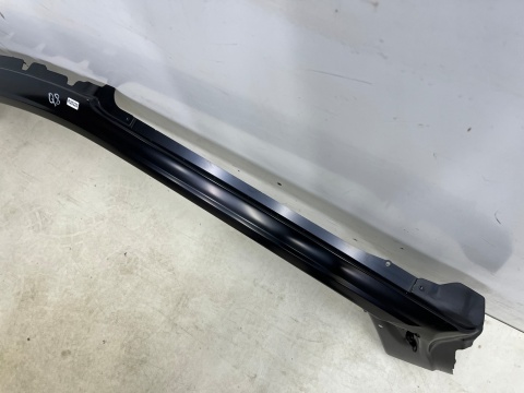 Poszycie Audi Q8 18r.- PRAWY przedni słupek szyby rama drzwi ćwiartka NOWA oryginalna 4m8809840