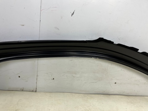 Poszycie Audi Q8 18r.- PRAWY przedni słupek szyby rama drzwi ćwiartka NOWA oryginalna 4m8809840