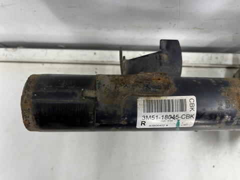 Amortyzator Ford C-Max Mk1 CMax Mk1 Ford Focus MK2 03-10r. 1.6b 1.8b 2.0b BENZYNA przedni PRAWY mcpherson sprężyna prawy przód