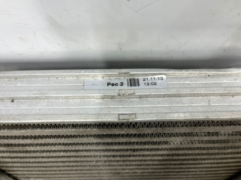 Chłodnica intercoolera Vw Touareg I 7L Touareg II 7p5 Audi Q7 I 4L Porsche Cayenne I 955 Cayenne II 92a powietrza 7p0145804a