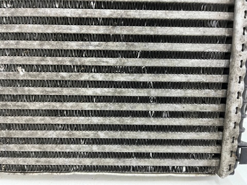 Chłodnica intercoolera Vw Touareg I 7L Touareg II 7p5 Audi Q7 I 4L Porsche Cayenne I 955 Cayenne II 92a powietrza 7p0145804a