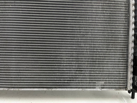 Chłodnica wody Citroen C5 Aircross Peugeot 3008 II 5008 II 308 II 508 II Grandland 16r.- oryginalna SZCZELNA 9811401480