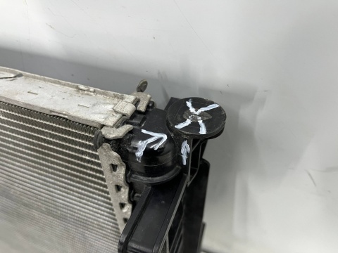 Chłodnica wody Citroen C5 Aircross Peugeot 3008 II 5008 II 308 II 508 II Grandland 16r.- oryginalna SZCZELNA 9811401480