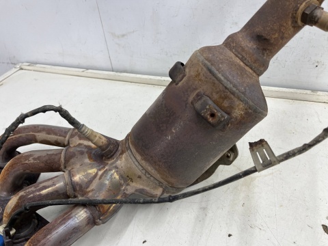 Kolektor wydechowy Ford C-Max MK1 CMax Mk1 Ford Focus MK2 03-10r. 2.0b Benzyna katalizator pełny siatka 4m51-5f297-ra t2a1a