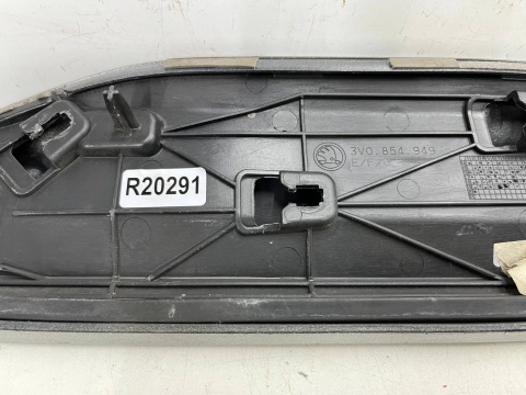 Listwa Skoda Superb 3 III sedan kombi 15-24r. lewa tylna listwa dolna drzwi lewy tył 3v0854949