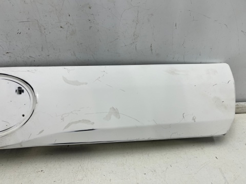 Listwa Toyota Prius+ Pruis Plus 11-21r. blenda nakładka dolna otwierania klapy bagażnika podświetlenie tablicy 76801-47140