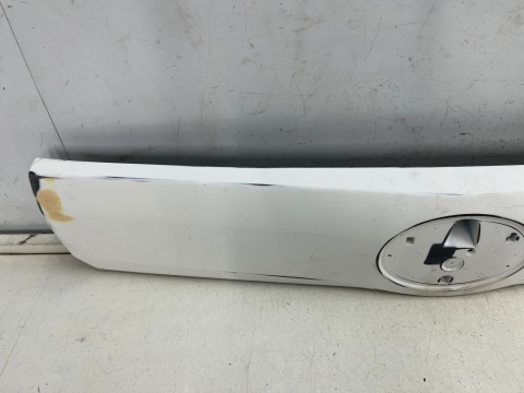 Listwa Toyota Prius+ Pruis Plus 11-21r. blenda nakładka dolna otwierania klapy bagażnika podświetlenie tablicy 76801-47140