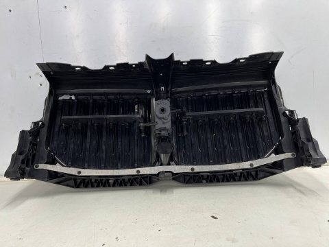 Pas przedni BMW X7 G07 18r.- wzmocnienie czołowe ramka atrapy grilla żaluzja kierownica powietrza oryginalna 22677510