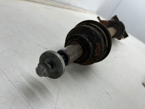 Półoś Volvo C30 C70 S40 V50 Ford C-max MK1 Focus MK2 03-12r. 2.0b PRAWA przednia półoś napędowa długa prawy przód 3m51-3b436-kh