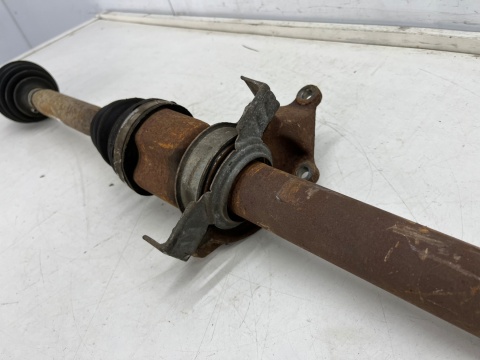 Półoś Volvo C30 C70 S40 V50 Ford C-max MK1 Focus MK2 03-12r. 2.0b PRAWA przednia półoś napędowa długa prawy przód 3m51-3b436-kh