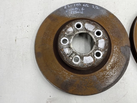 Tarcze hamulcowe Volvo C30 C70 S40 V40 V50 Ford C-max MK1 Focus MK2 Kuga 03-12r. przednie 300mm. tarcza przód KOMPLET