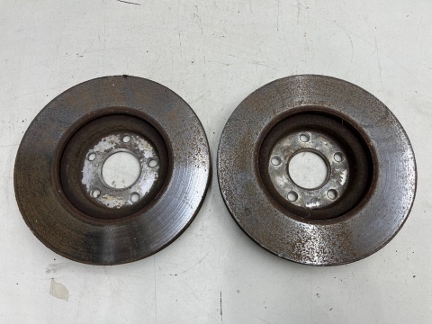 Tarcze hamulcowe Volvo C30 C70 S40 V40 V50 Ford C-max MK1 Focus MK2 Kuga 03-12r. przednie 300mm. tarcza przód KOMPLET