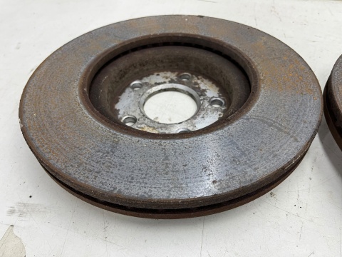 Tarcze hamulcowe Volvo C30 C70 S40 V40 V50 Ford C-max MK1 Focus MK2 Kuga 03-12r. przednie 300mm. tarcza przód KOMPLET