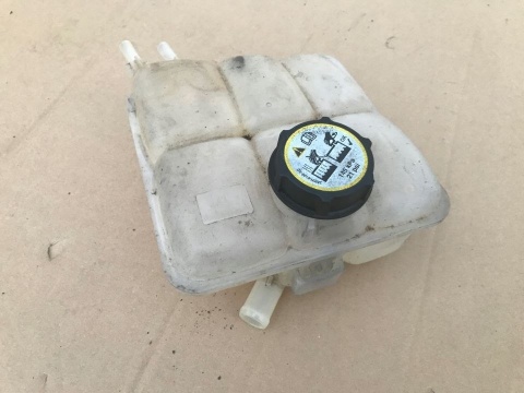 Zbiorniczek wyrównawczy Ford C-max MK1 Focus MK2 Kuga MK1 Mondeo MK4 07-14r. płynu chłodzącego oryginalny 3M5H-8K218-AJ