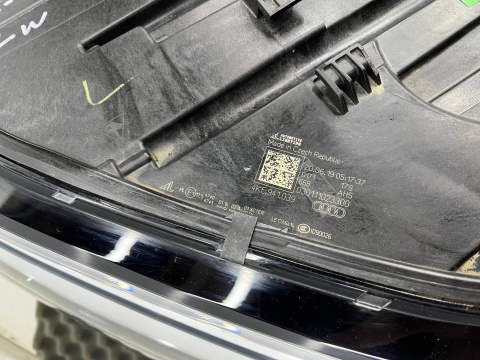 Lampa reflektor Audi Q8 e-tron Q8 e-tron Sportback 18r.- LEWA przednia FULL LED Europa oryginal lewy przód 4ke941039