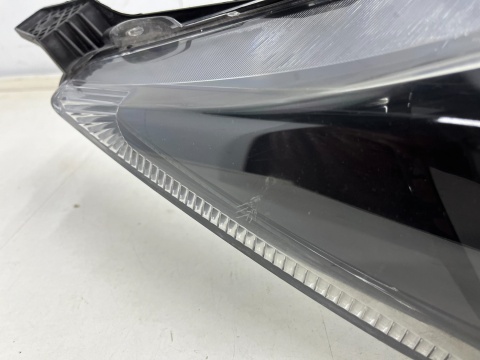 Lampa reflektor Ford Fiesta VI MK7 LIFT 12-17r. prawa przednia prawy przód zwykła c1bb-13w029-ad