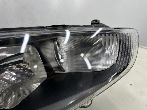 Lampa reflektor Ford Fiesta VI MK7 LIFT 12-17r. prawa przednia prawy przód zwykła c1bb-13w029-ad