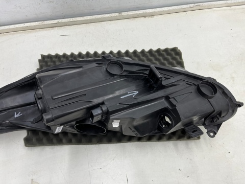 Lampa reflektor Ford Fiesta VI MK7 LIFT 12-17r. prawa przednia prawy przód zwykła c1bb-13w029-ad