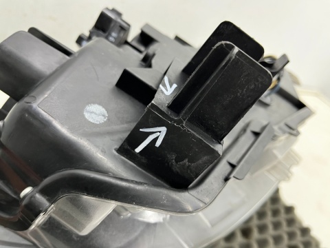 Lampa reflektor Mazda CX3 CX-3 14-21r. lewa przednia SOCZEWKA lewy przód zwykła d10e-51040