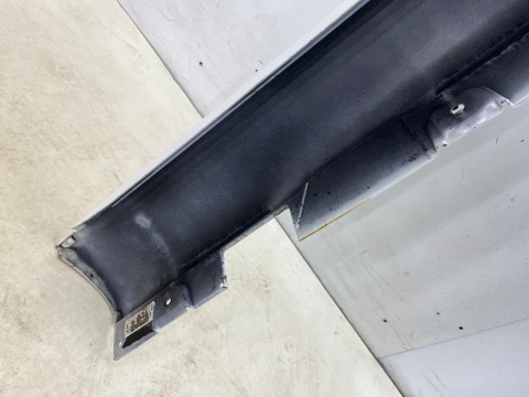 Listwa progowa Mercedes w213 s213 E-klasa 16-23r. sedan kombi LEWA nakładka progowa progu zewnętrzna lewy próg a2136908304