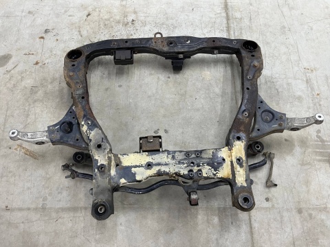 Belka silnika Hyundai Grandeur IV 05-11r. kołyska wózek sanki wahacze drążek