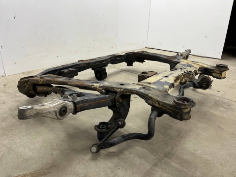 Belka silnika Hyundai Grandeur IV 05-11r. kołyska wózek sanki wahacze drążek