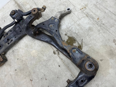 Belka silnika Hyundai Grandeur IV 05-11r. kołyska wózek sanki wahacze drążek