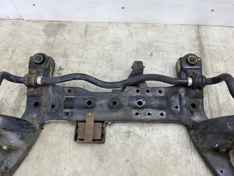 Belka silnika Hyundai Grandeur IV 05-11r. kołyska wózek sanki wahacze drążek