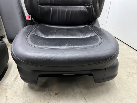 Fotele Hyundai Grandeur IV 05-11r. kanapa skóra KOMPLET elektryczne podgrzewane z pamięcią AIRBAGami EUROPA 