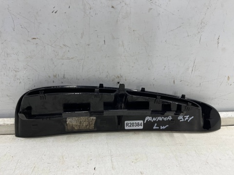 Listwa Porsche Panamera II 971 16-23r. LEWA kratka błotnika zaślepka nakładka 971854775