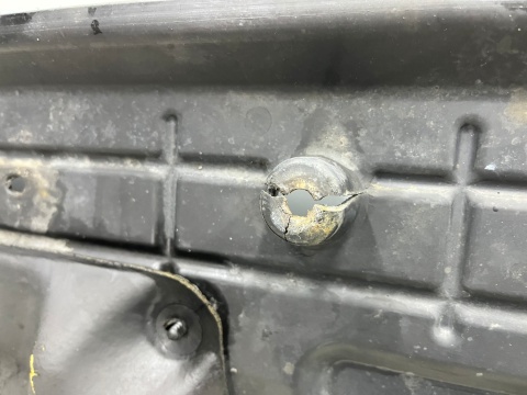 Osłona pod silnik Hyundai Grandeur IV 05-11r. 2.2 CRDi osłona podwozia dolna płyta pod silnik oryginalna