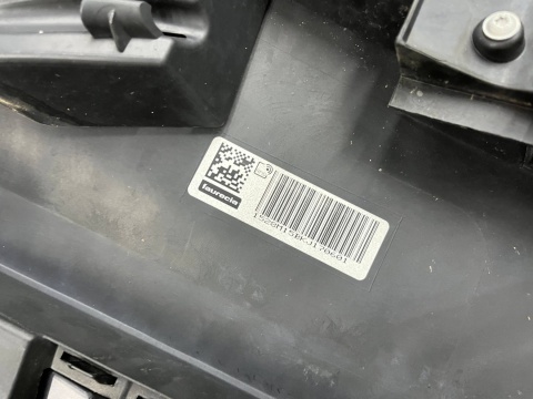 Zderzak przedni Audi A6 C7 14-18r. Lift przód 4XPDC spryski 4G0807437S