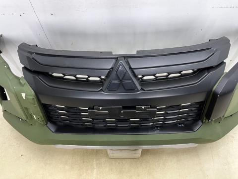 Zderzak przedni Mitsubishi L200 5 V  19-23r. Lift przód 6400J790ZZ