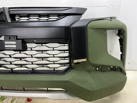 Zderzak przedni Mitsubishi L200 5 V  19-23r. Lift przód 6400J790ZZ