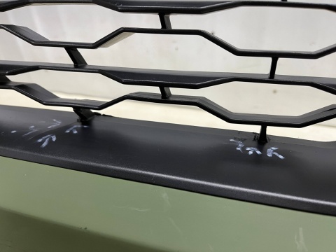 Zderzak przedni Mitsubishi L200 5 V  19-23r. Lift przód 6400J790ZZ