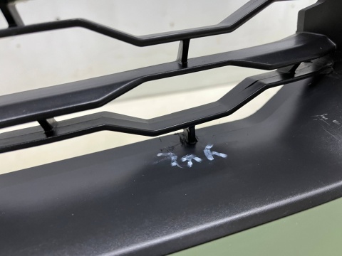 Zderzak przedni Mitsubishi L200 5 V  19-23r. Lift przód 6400J790ZZ