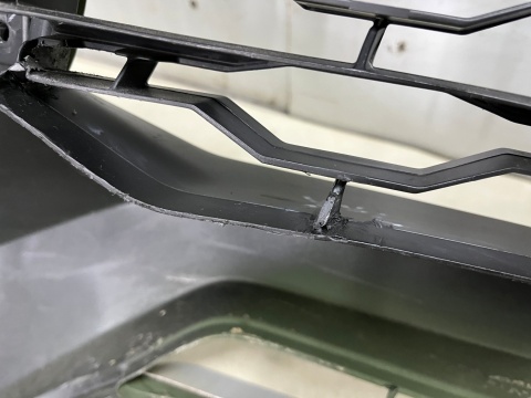 Zderzak przedni Mitsubishi L200 5 V  19-23r. Lift przód 6400J790ZZ