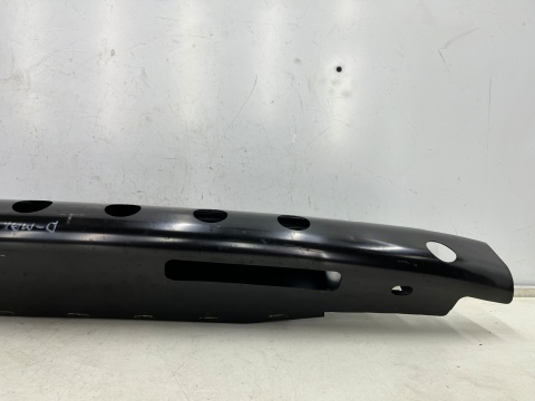 Belka zderzaka Isuzu D-Max Dmax 3 III 20r.- DOLNE przednie wzmocnienie zderzaka atrapy pasa przedniego przód